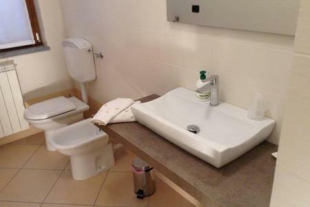 B&B London 2010 Vizzola Ticino Екстериор снимка